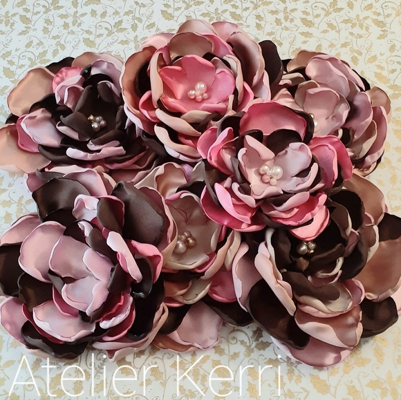 Atelier Kerri Other - 7pc Chocolate Autumn Blush Satin Flower Set